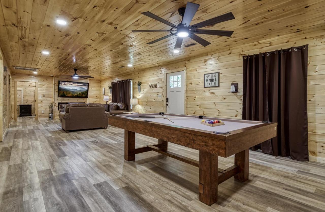 Hidden Creek, Pool Table, Hot Tub, 1089 Free Tickets Each Paid Day, Dollywood And More Gatlinburg Exterior photo