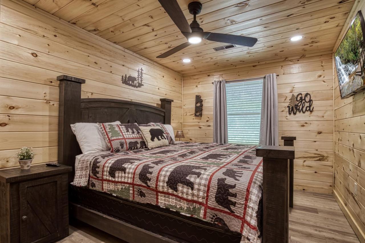 Hidden Creek, Pool Table, Hot Tub, 1089 Free Tickets Each Paid Day, Dollywood And More Gatlinburg Exterior photo